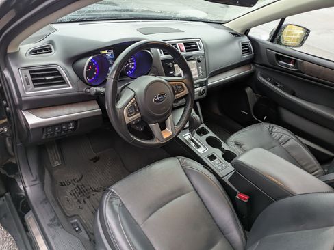 Used 2017 Subaru Outback 3.6R Limited image 14