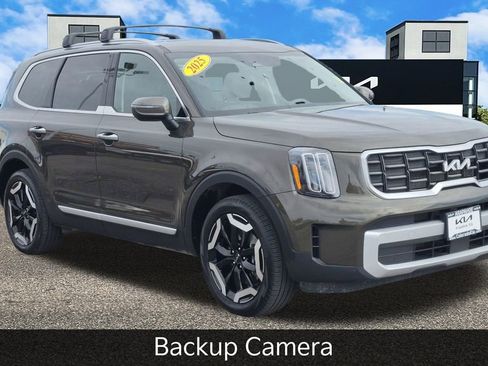 Certified 2025 Kia Telluride S image 3