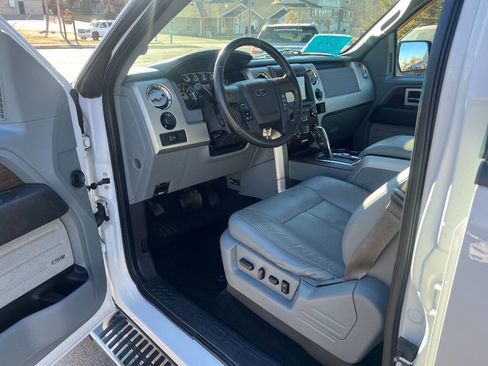Used 2014 Ford F150 Lariat w/ Equipment Group 502A Luxury image 12
