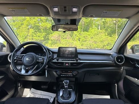 Used 2019 Kia Forte S w/ S Premium Package image 12