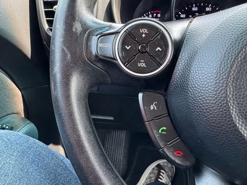 Used 2019 Kia Soul image 9