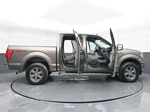 Used 2020 Ford F150 XLT w/ Equipment Group 302A Luxury image 18