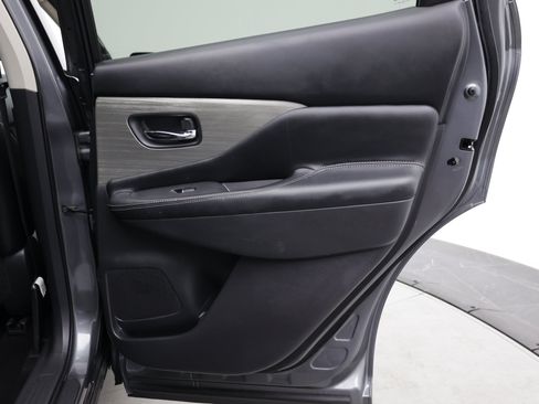 Used 2017 Nissan Murano Platinum w/ Platinum Technology Package FWD image 44