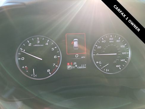 Used 2024 Subaru Crosstrek 2.5i Limited w/ Crosstrek Mirror Package image 6