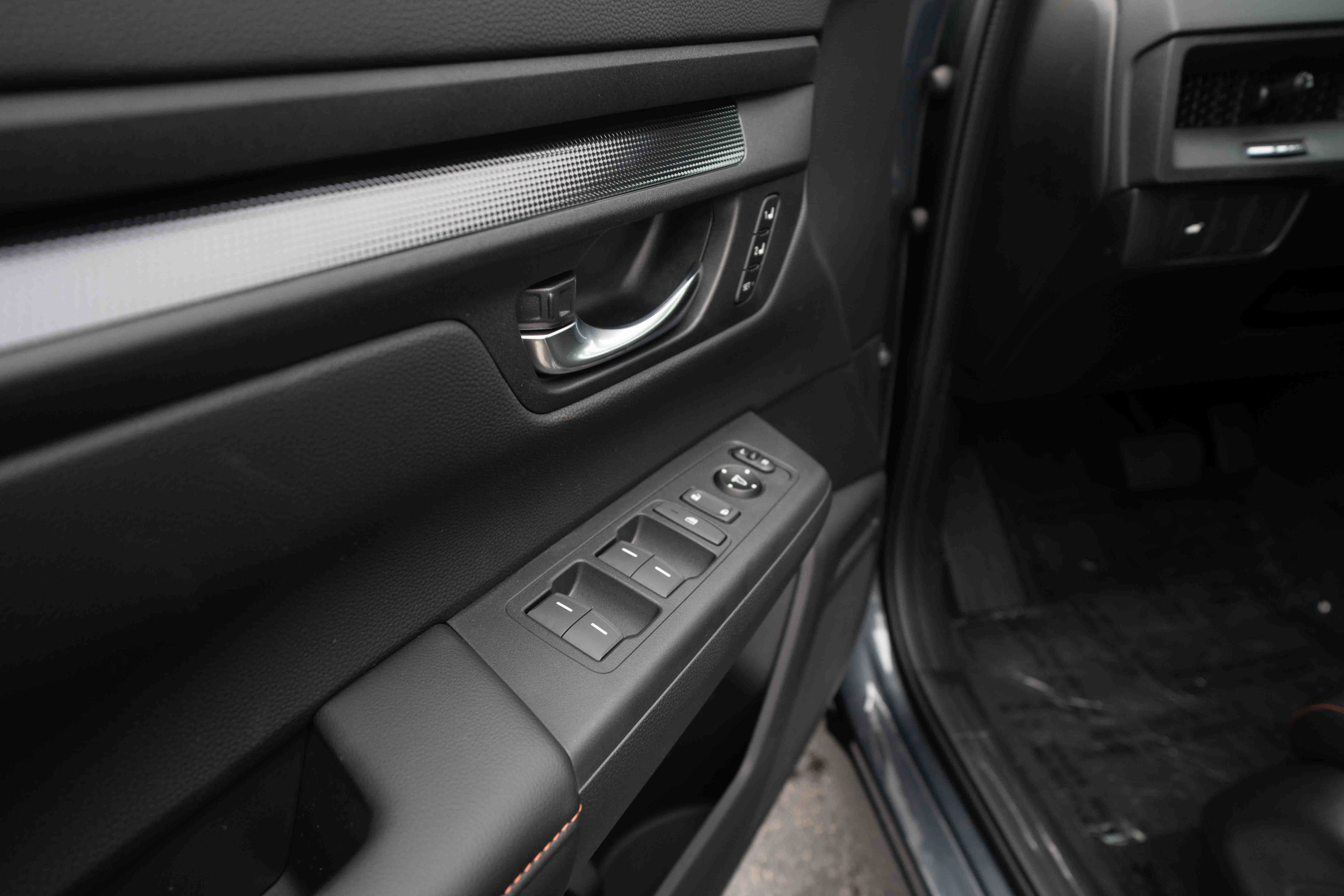 New 2027 Honda CR-V Sport-L image 7