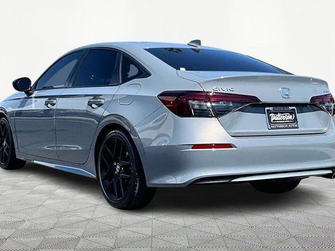 Used 2025 Honda Civic Sport image 6