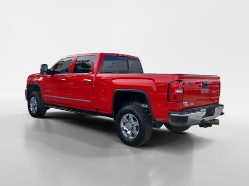 Used 2018 GMC Sierra 2500 SLT w/ Duramax Plus Package AWD/4WD image 3