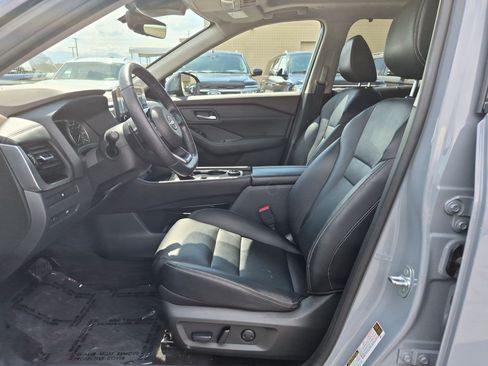 Used 2023 Nissan Rogue SL w/ SL Premium Package AWD/4WD image 17