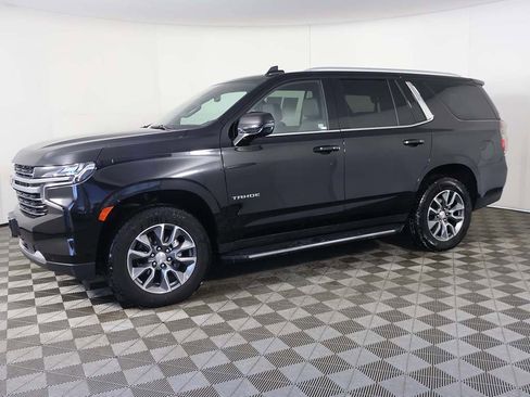 Used 2024 Chevrolet Tahoe LT w/ Luxury Package image 18