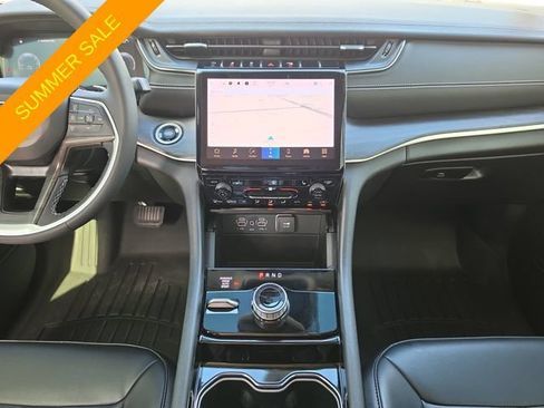 Certified 2023 Jeep Grand Cherokee L Limited w/ Trailer Tow Group (B) AWD/4WD image 11