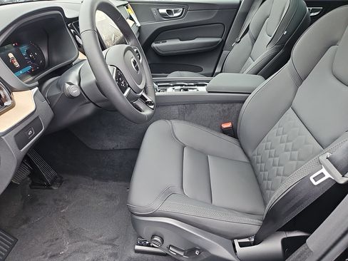 New 2026 Volvo XC60 B5 Plus w/ Protection Package Premier image 21