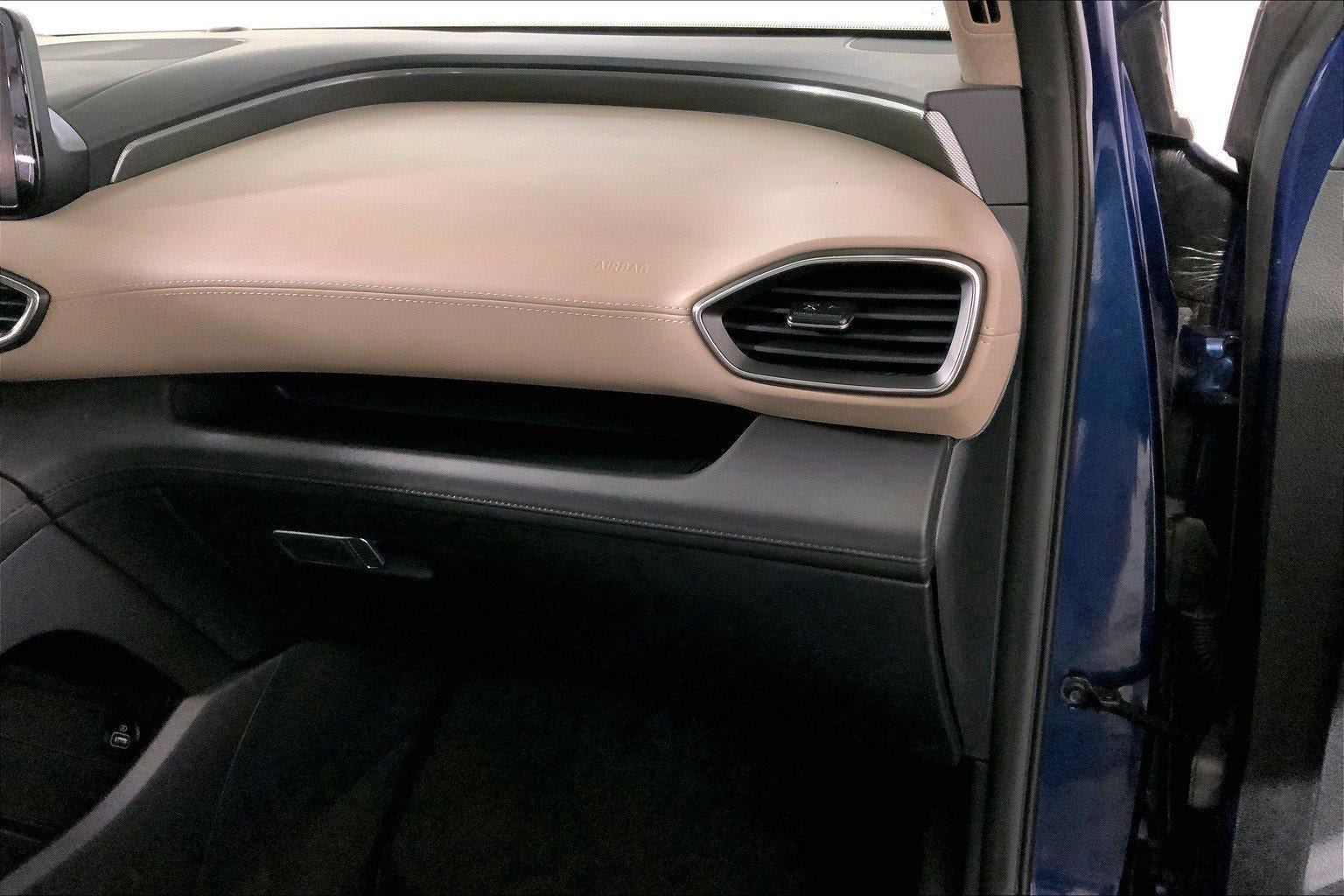 Used 2023 Hyundai Santa Fe Limited AWD/4WD image 16