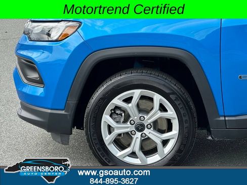 Used 2025 Jeep Compass Latitude AWD/4WD image 38