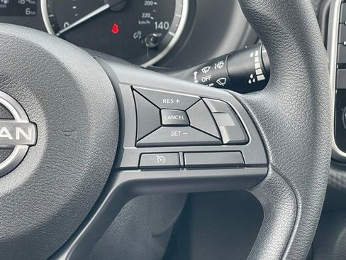 New 2025 Nissan Kicks Play S image 20