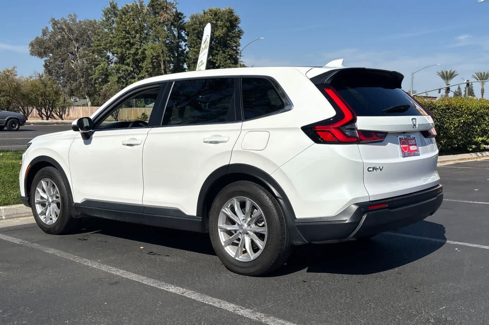 Used 2024 Honda CR-V EX-L image 6
