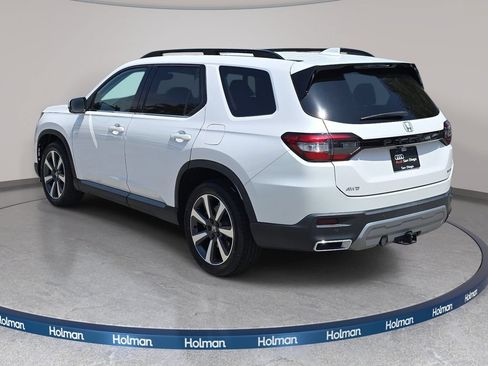 Used 2023 Honda Pilot Elite image 8
