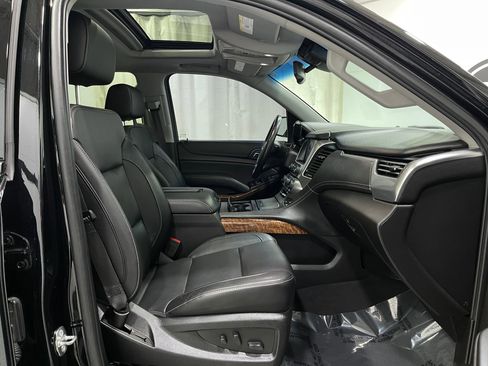 Used 2019 Chevrolet Tahoe Premier AWD/4WD image 35