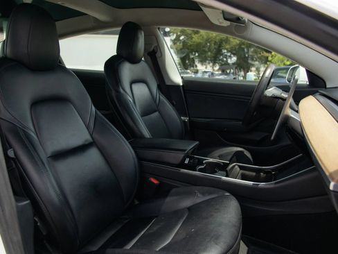 Used 2020 Tesla Model 3 Long Range AWD/4WD image 22