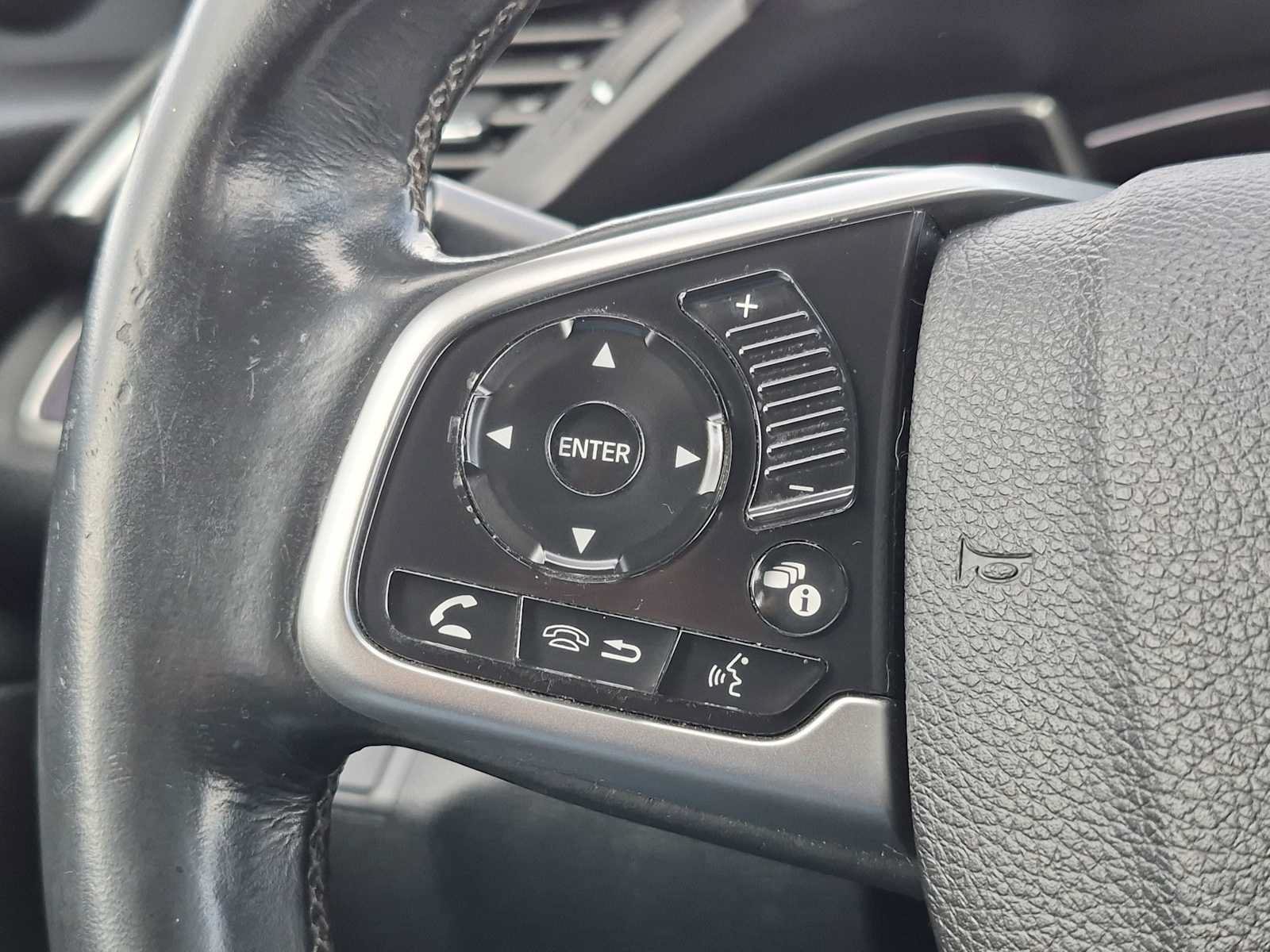 Used 2016 Honda Civic Touring image 24