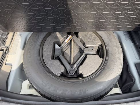 Used 2024 Toyota RAV4 XLE Premium image 20