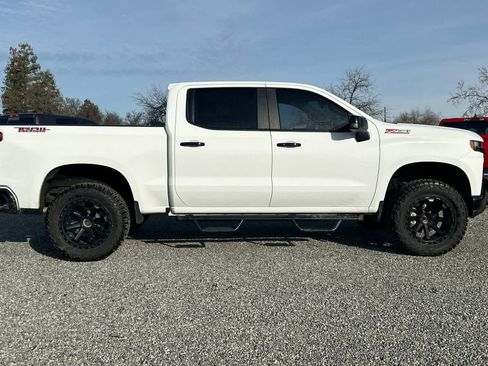 Used 2021 Chevrolet Silverado 1500 LT Trail Boss w/ Bed Protection Package image 9