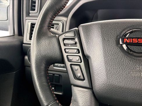 Used 2021 Nissan Titan PRO-4X image 20