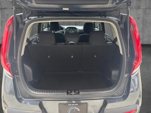 Used 2020 Kia Soul LX FWD image 13
