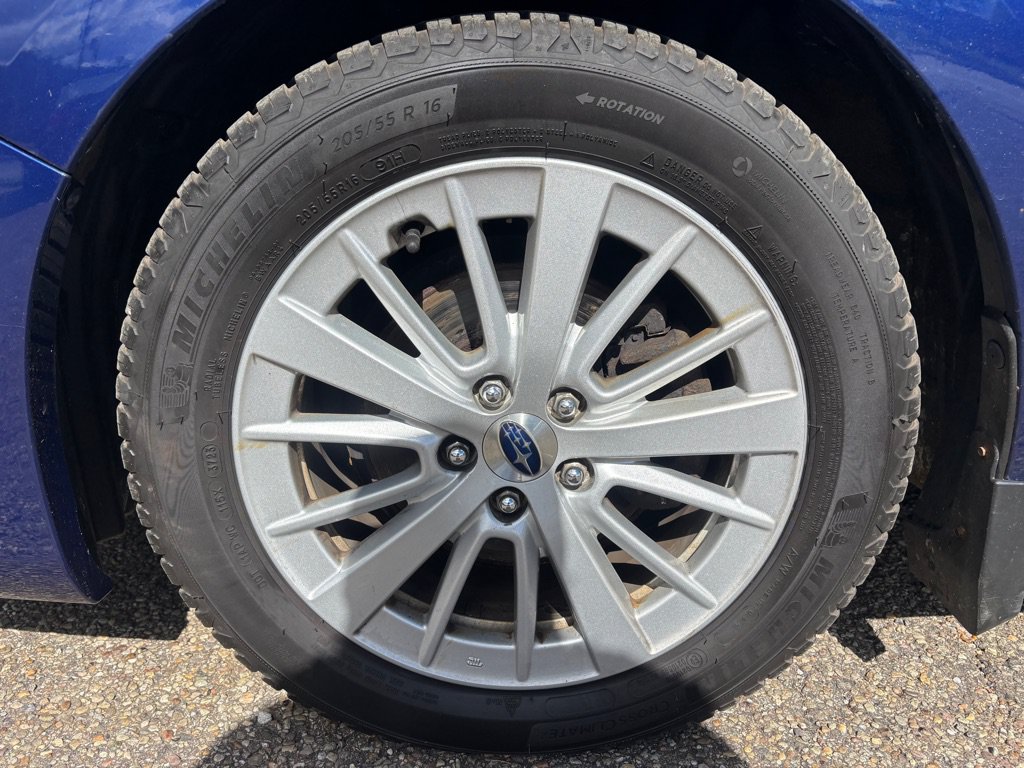 Used 2018 Subaru Impreza 2.0i Premium AWD/4WD image 9