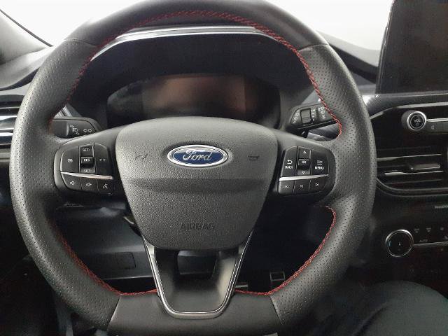 Certified 2023 Ford Escape ST-Line AWD/4WD image 3
