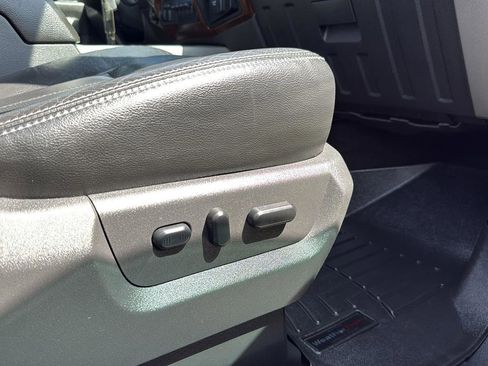 Used 2013 Ford F250 Lariat w/ Lariat Interior Pkg image 25