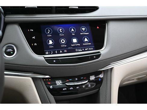 Used 2022 Cadillac XT5 Premium Luxury w/ Technology Package image 15