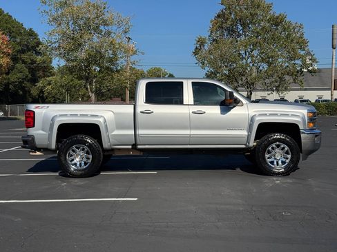 Used 2016 Chevrolet Silverado 2500 LT w/ LT Convenience Package image 5