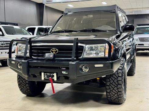 Used 2001 Toyota Land Cruiser image 3