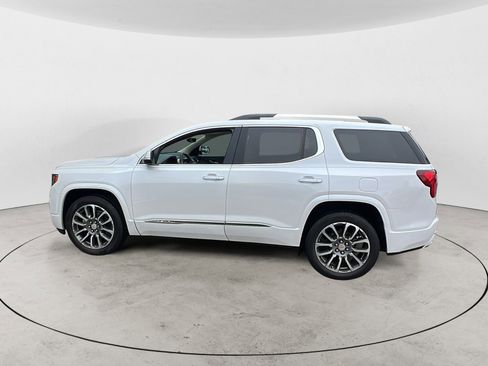 Used 2021 GMC Acadia Denali w/ Denali Ultimate Package AWD/4WD image 3