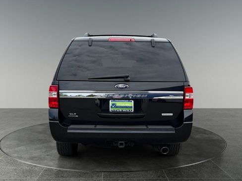 Used 2015 Ford Expedition EL XLT w/ Equipment Group 202A AWD/4WD image 8