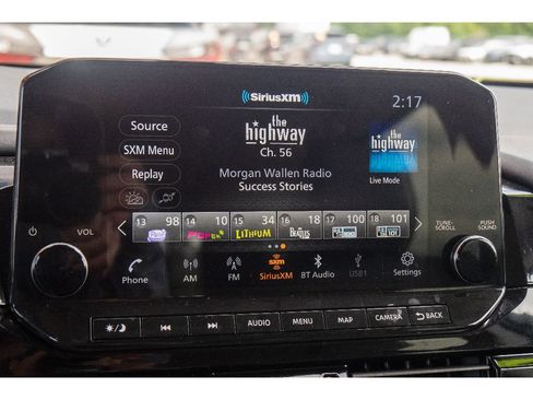 Used 2023 Nissan Pathfinder SL w/ Black Appearance Package AWD/4WD image 25
