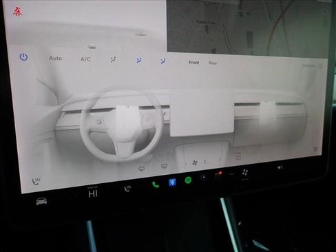 Used 2021 Tesla Model Y Long Range image 22