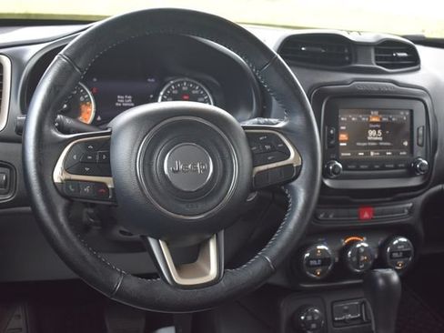Used 2017 Jeep Renegade Trailhawk AWD/4WD image 20