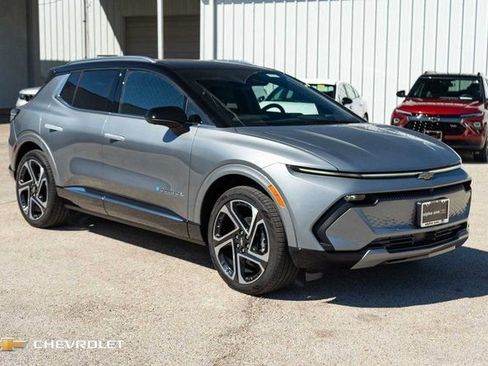 New 2026 Chevrolet Equinox EV LT w/ Convenience Package II image 3