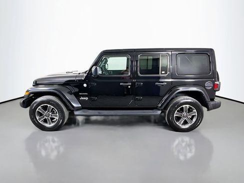 Used 2023 Jeep Wrangler Sahara image 4