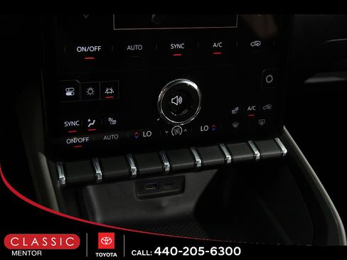 Used 2026 GMC Terrain Elevation w/ Elevation Premium Package AWD/4WD image 14