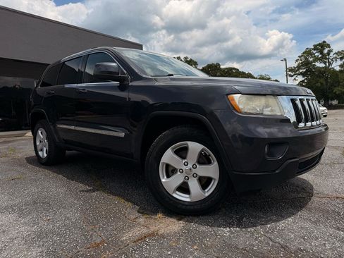 Used 2012 Jeep Grand Cherokee Laredo RWD image 2