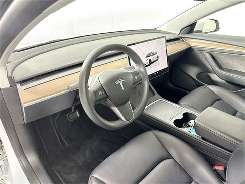 Used 2023 Tesla Model 3 Performance image 18