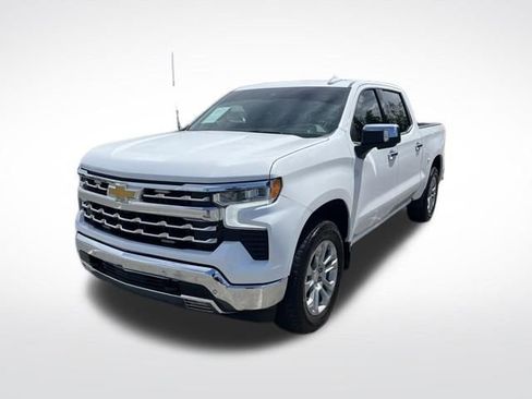 Used 2024 Chevrolet Silverado 1500 LTZ AWD/4WD image 3