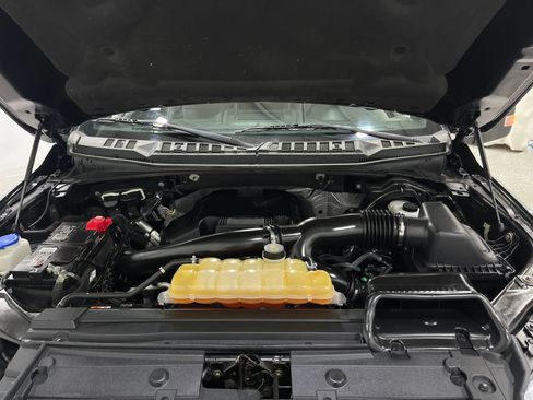 Used 2018 Ford F150 Lariat w/ Equipment Group 501A Mid AWD/4WD image 26