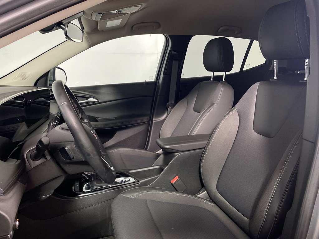 Certified 2024 Buick Encore GX Preferred FWD image 11