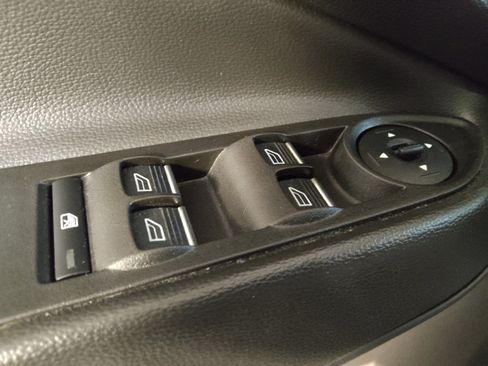 Used 2017 Ford Escape SE w/ Equipment Group 201A AWD/4WD image 27