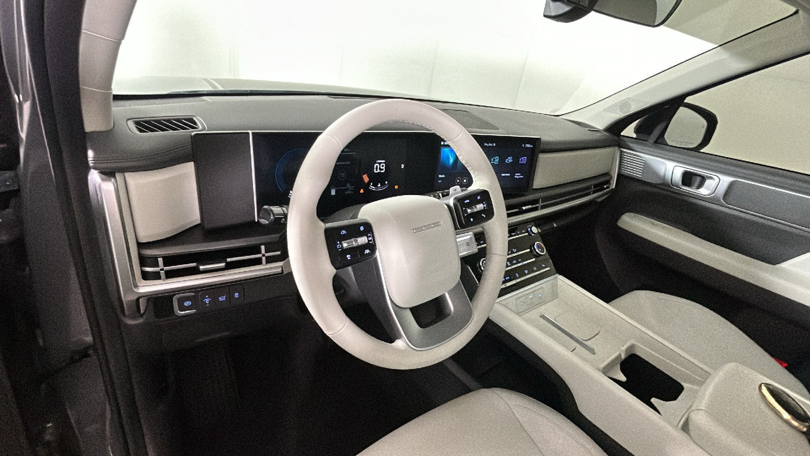 Used 2024 Hyundai Santa Fe SE FWD image 17