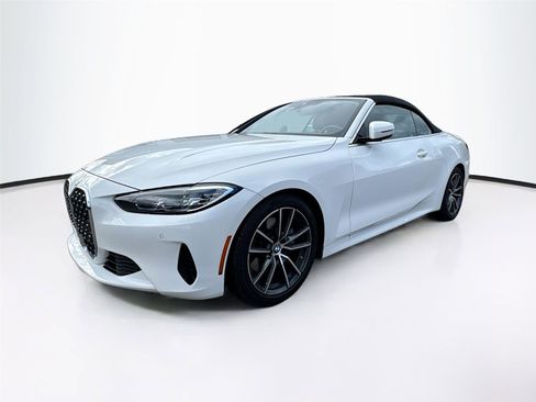 Used 2024 BMW 430i Convertible image 3