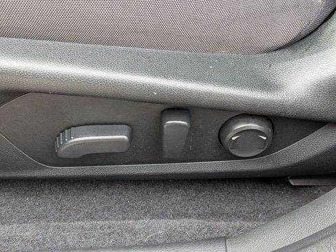 Used 2024 Subaru Crosstrek 2.0i Premium image 14